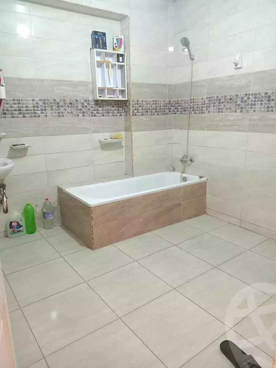 https://aqarmap.com.eg/en/listing/7258276-for-rent-cairo-ain-shams-ain-shams-el-sharkia-el-eshrein-stt