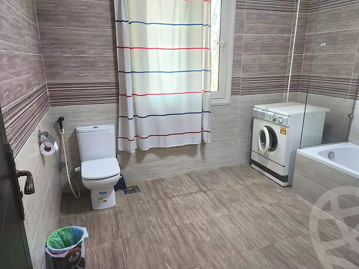 https://aqarmap.com.eg/ar/listing/7258312-for-rent-cairo-new-cairo-first-settlement-mhwr-mstfy-kml