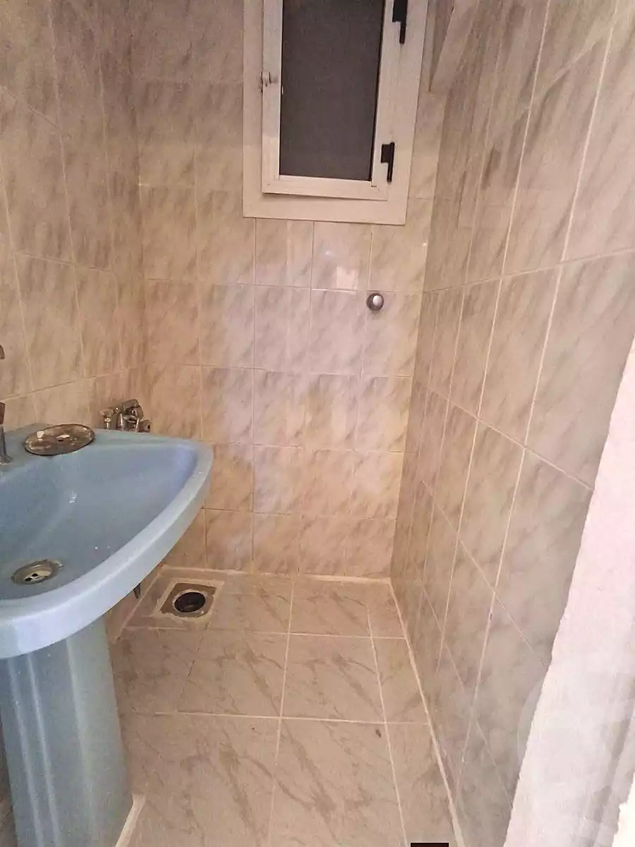 https://aqarmap.com.eg/en/listing/7258412-for-sale-alexandria-al-agamy-shataa-el-nakheel