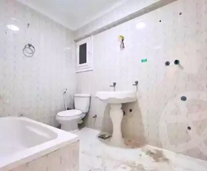 https://aqarmap.com.eg/en/listing/7258726-for-sale-alexandria-al-agamy-shataa-el-nakheel