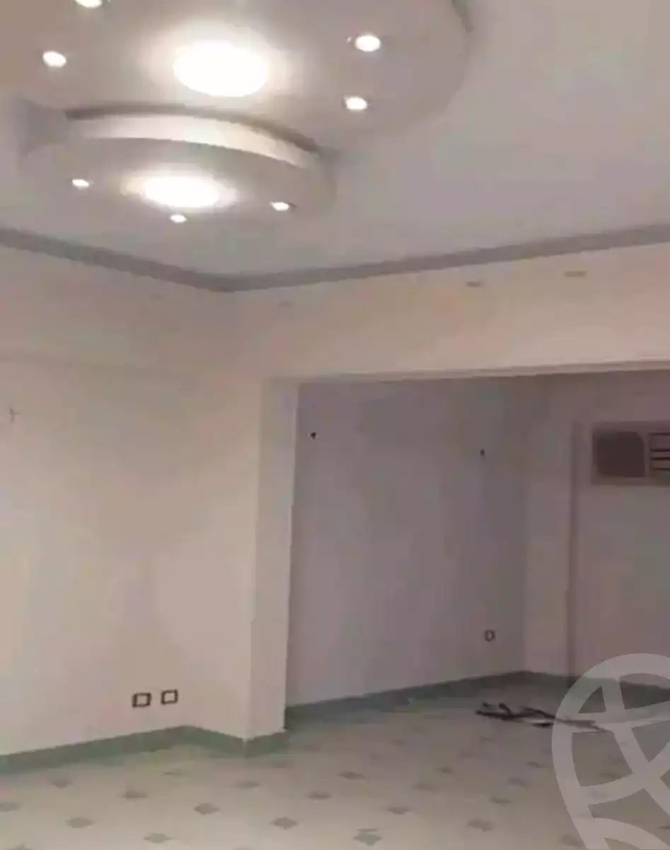 https://aqarmap.com.eg/ar/listing/7259091-for-sale-alexandria-sydy-bshr-sydy-bshr-bhry-el-sultan-abd-el-hamid-st