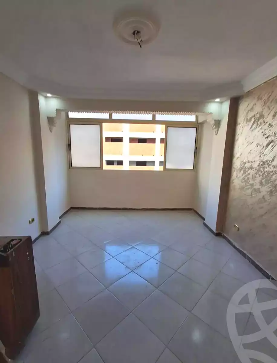 https://aqarmap.com.eg/en/listing/7259183-for-sale-alexandria-lsywf-el-falki