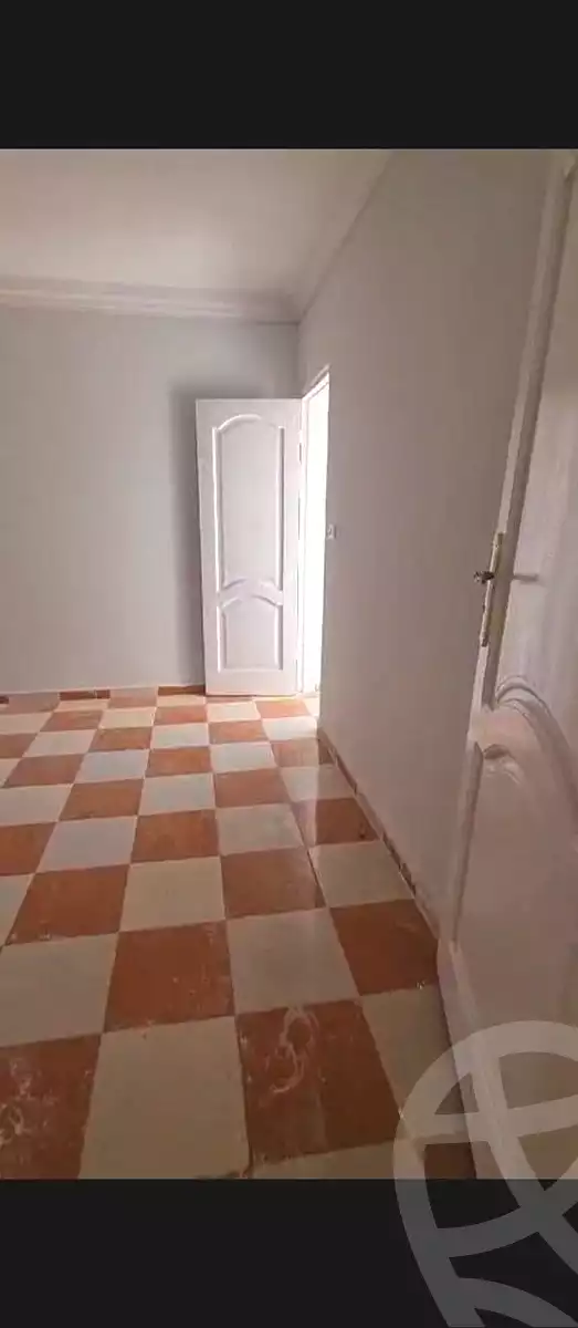 https://aqarmap.com.eg/en/listing/7259365-for-sale-cairo-faisal-kafr-tohormos-queen-nazli-st