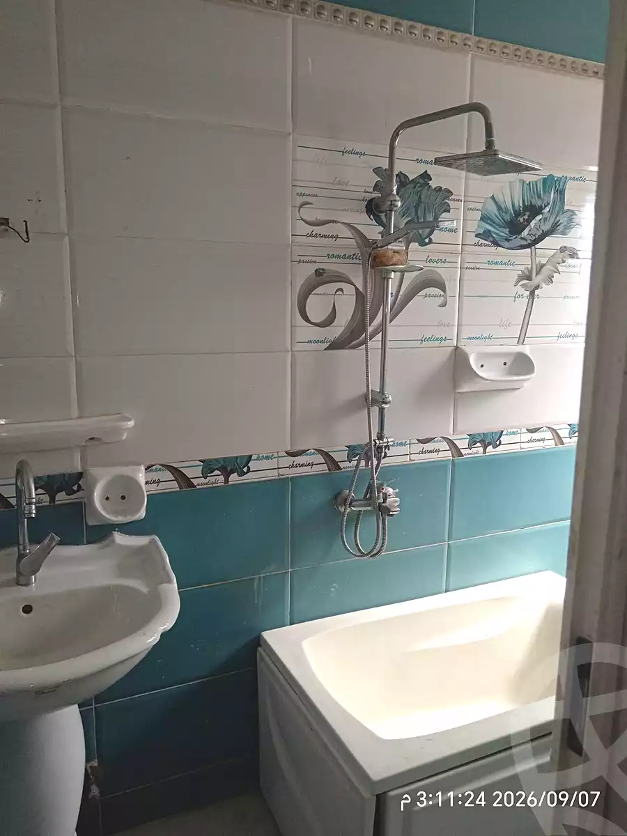 https://aqarmap.com.eg/en/listing/7259372-for-sale-cairo-ain-shams-6-october-st