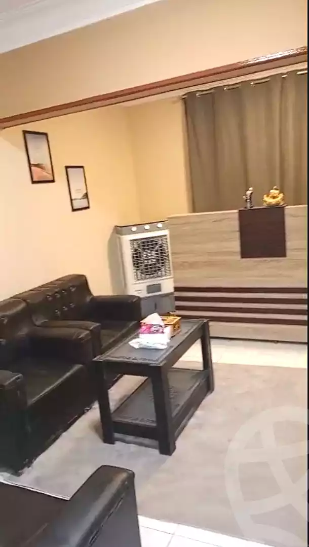 https://aqarmap.com.eg/ar/listing/7259780-for-rent-cairo-6th-of-october-lhsry