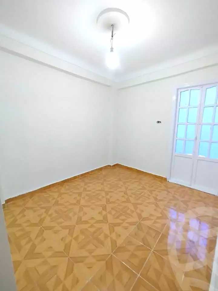 https://aqarmap.com.eg/ar/listing/7260347-for-sale-alexandria-lsywf-el-falki
