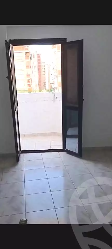 https://aqarmap.com.eg/en/listing/7260606-for-sale-alexandria-sydy-bshr-sydy-bshr-bhry-khalil-hamada-st