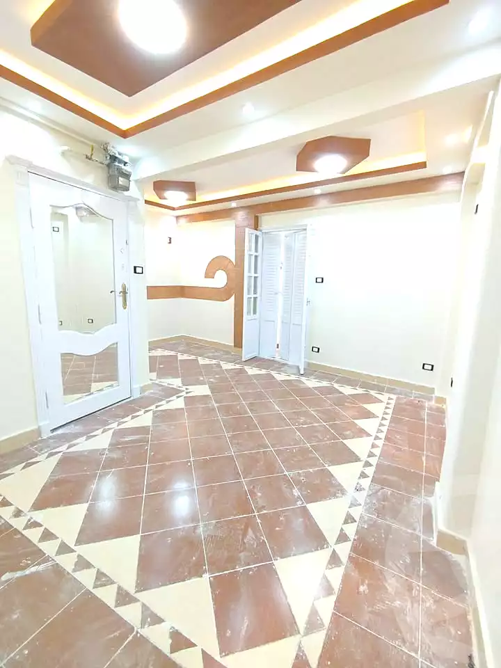 https://aqarmap.com.eg/ar/listing/7260677-for-sale-alexandria-lsywf-el-falki