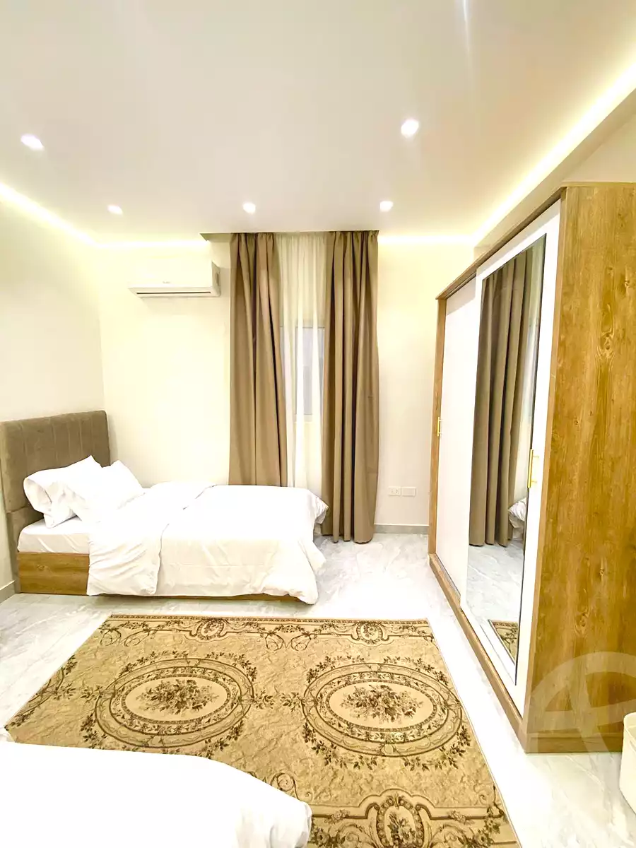 https://aqarmap.com.eg/ar/listing/7261041-for-rent-cairo-new-cairo-compounds-el-mostashareen-compound