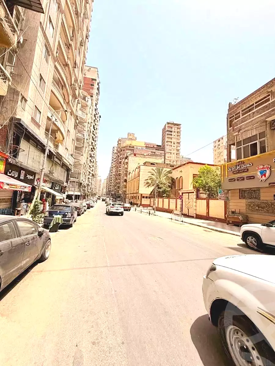 https://aqarmap.com.eg/en/listing/7261054-for-sale-alexandria-sydy-bshr-sydy-bshr-bhry