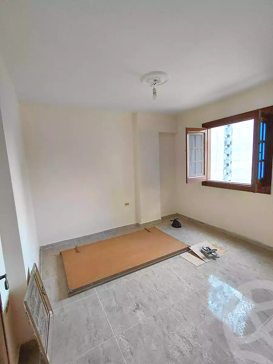 https://aqarmap.com.eg/en/listing/7261671-for-sale-alexandria-ganaklis-el-arwam-church-st