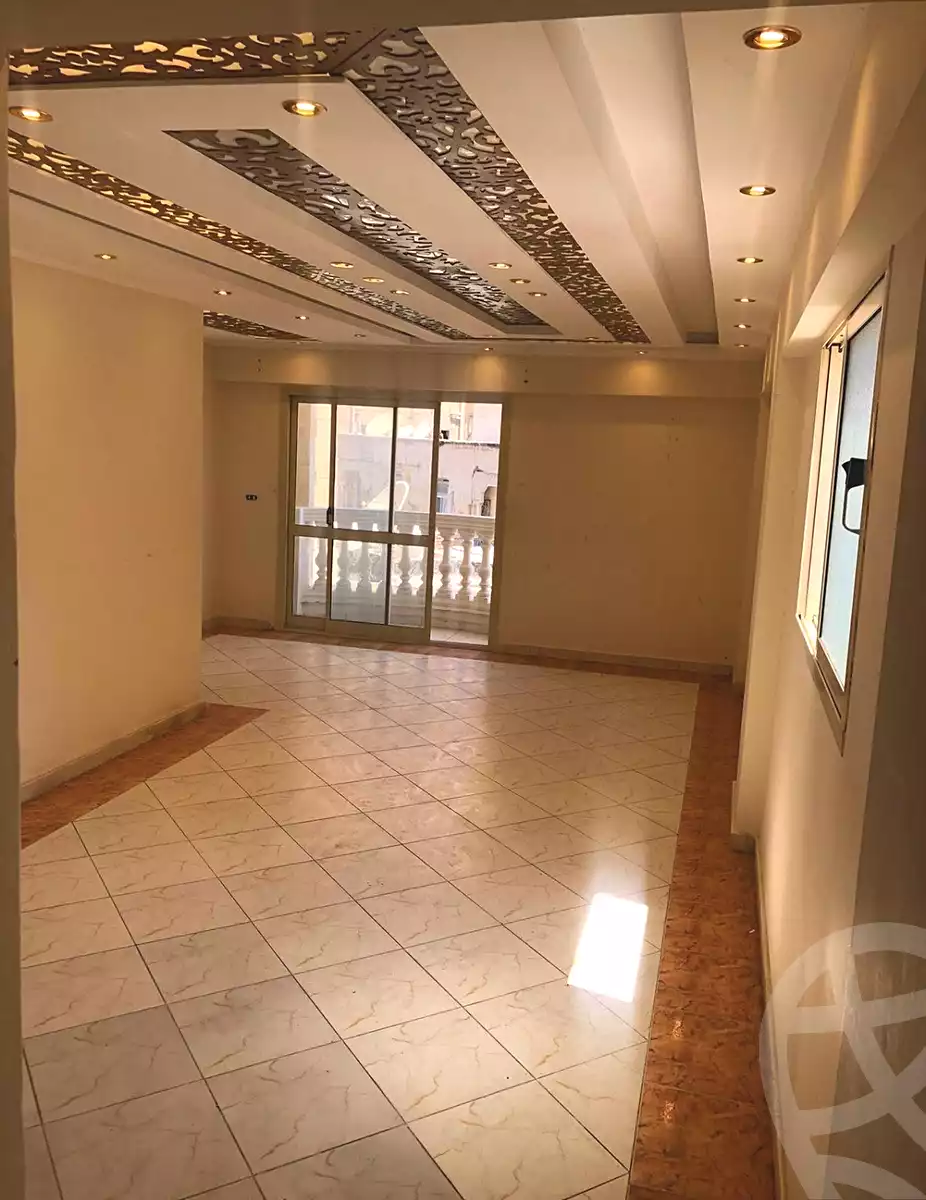 https://aqarmap.com.eg/ar/listing/7261686-for-rent-alexandria-moharram-bey