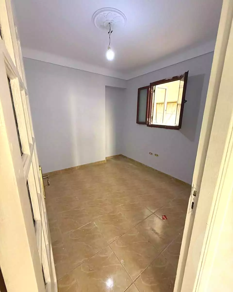 https://aqarmap.com.eg/ar/listing/7262003-for-rent-alexandria-sydy-bshr-sydy-bshr-bhry-shr-mhmd-njyb