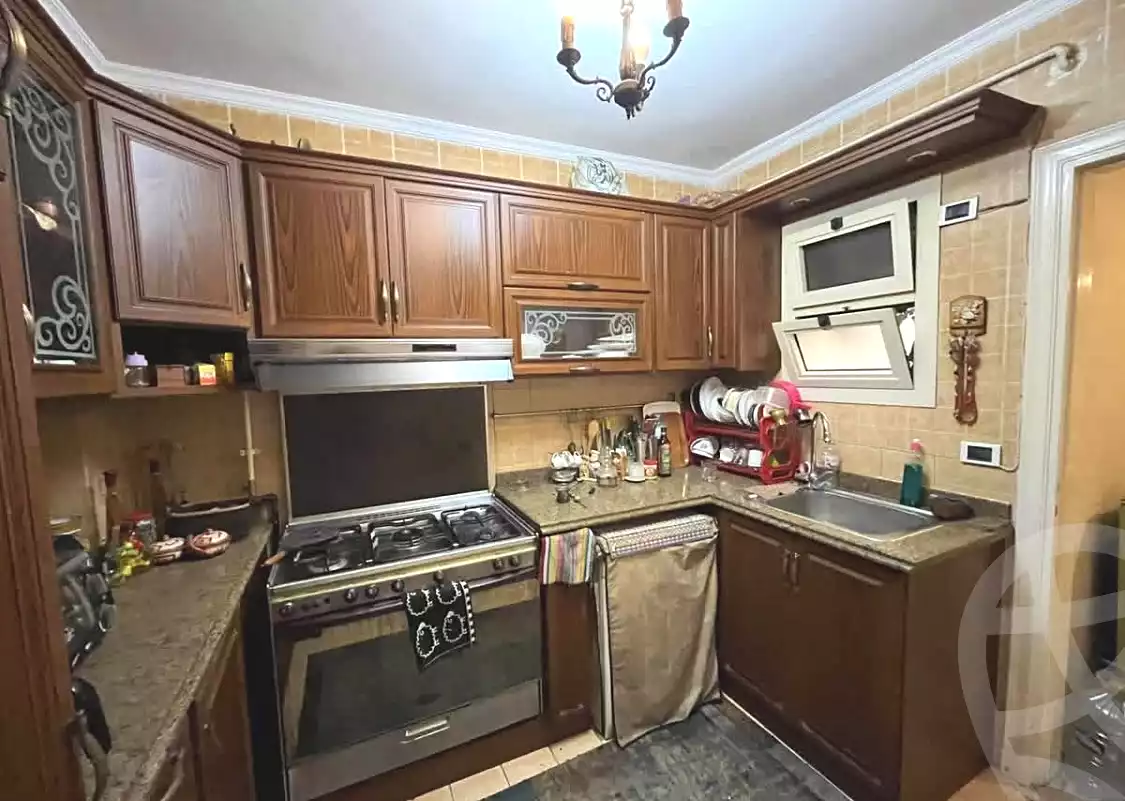 https://aqarmap.com.eg/ar/listing/7262214-for-sale-alexandria-lauran