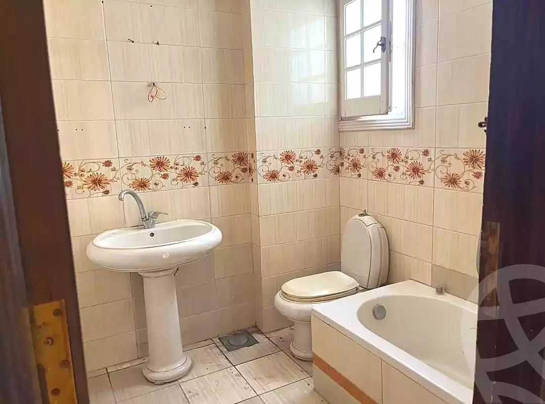 https://aqarmap.com.eg/en/listing/7262779-for-sale-alexandria-ganaklis