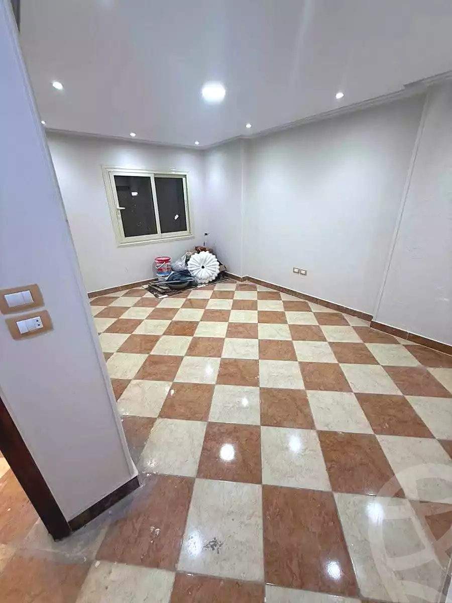 https://aqarmap.com.eg/ar/listing/7263141-for-sale-cairo-helwan-helwan-el-sharkeya-latif-basha-st
