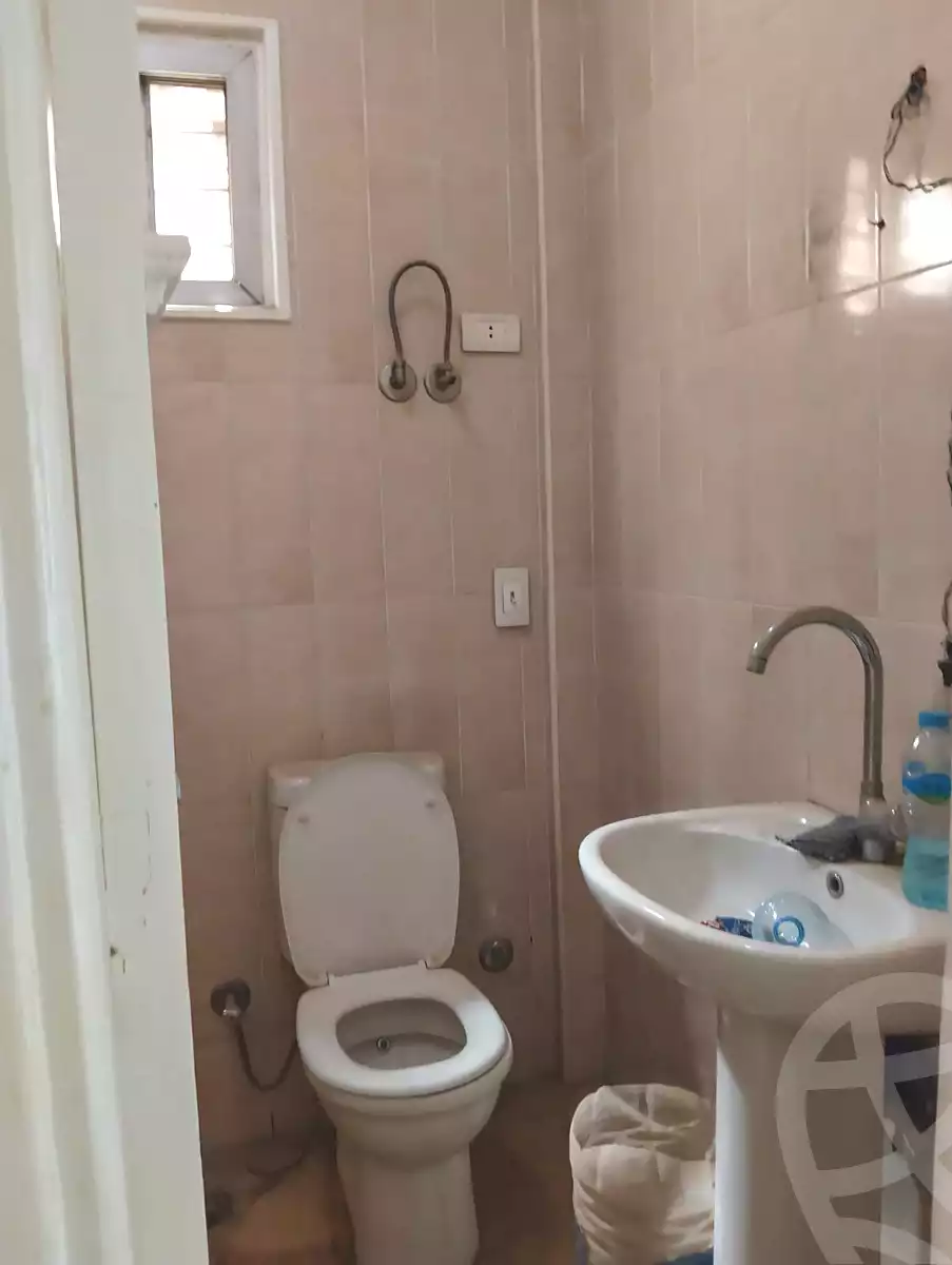 https://aqarmap.com.eg/ar/listing/7263785-for-rent-cairo-downtown-abdeen-mohammed-farid-st