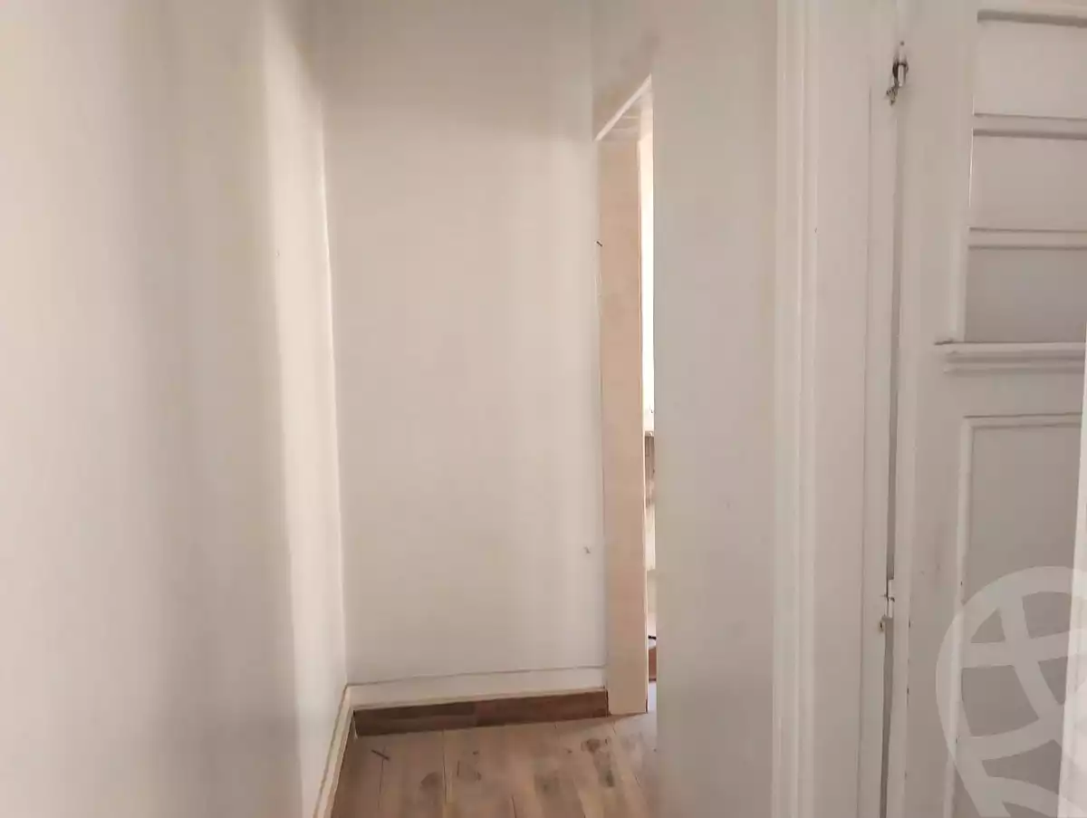 https://aqarmap.com.eg/ar/listing/7263785-for-rent-cairo-downtown-abdeen-mohammed-farid-st