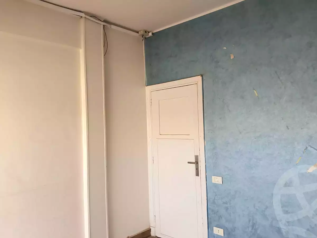 https://aqarmap.com.eg/ar/listing/7263785-for-rent-cairo-downtown-abdeen-mohammed-farid-st