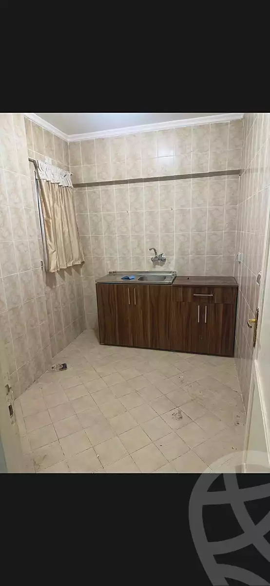 https://aqarmap.com.eg/en/listing/7263826-for-sale-cairo-new-cairo-lrhb-city-phase-2-amr-ibn-el-aas-st