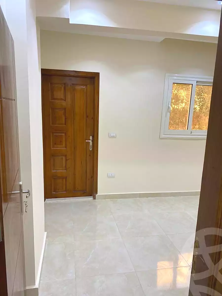 https://aqarmap.com.eg/ar/listing/7263863-for-sale-cairo-6th-of-october-el-ahyaa-neighborhood-3rd-al-hay-al-thalith-st