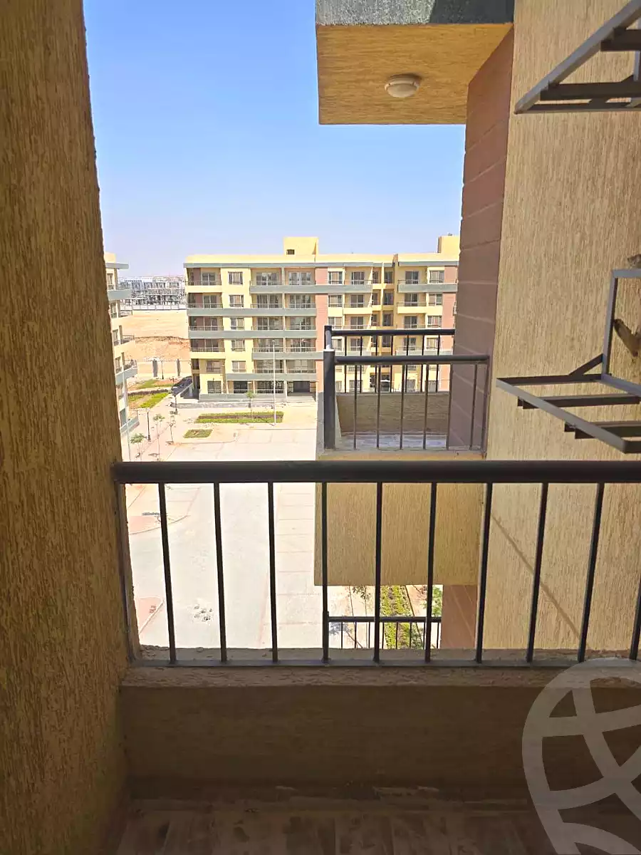 https://aqarmap.com.eg/ar/listing/7263905-for-rent-cairo-6th-of-october-el-tawsaat-el-shamalya-hy-2000-qt