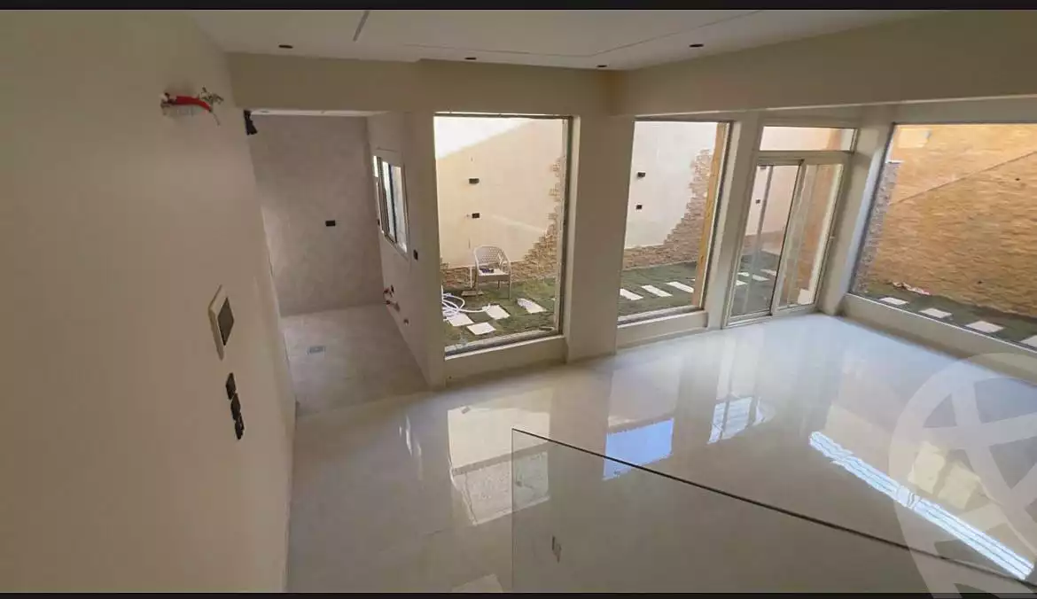 https://aqarmap.com.eg/ar/listing/7263896-for-sale-cairo-6th-of-october-hadaeq-october-compounds-investors-compound