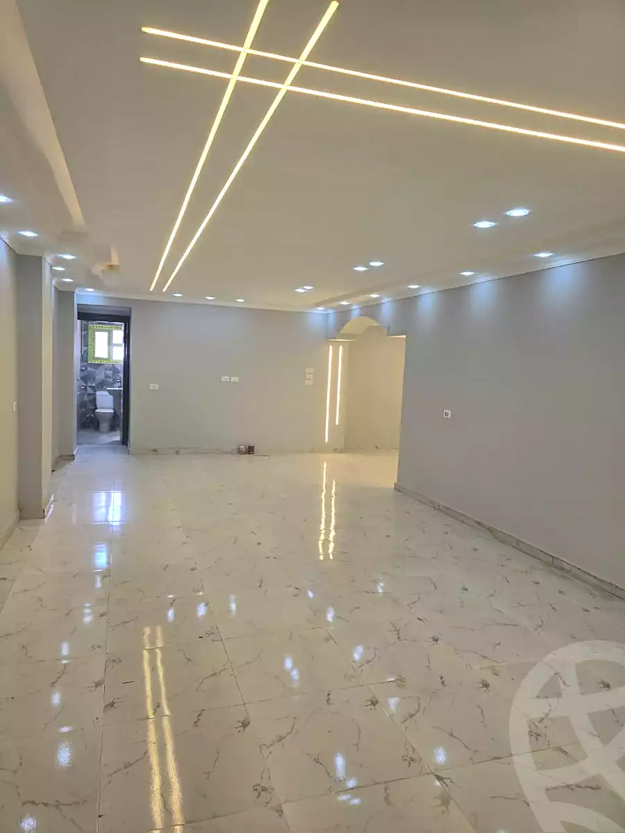 https://aqarmap.com.eg/en/listing/7264031-for-rent-cairo-6th-of-october-el-ahyaa-neighborhood-2nd-divided-from-al-kafrawei-st