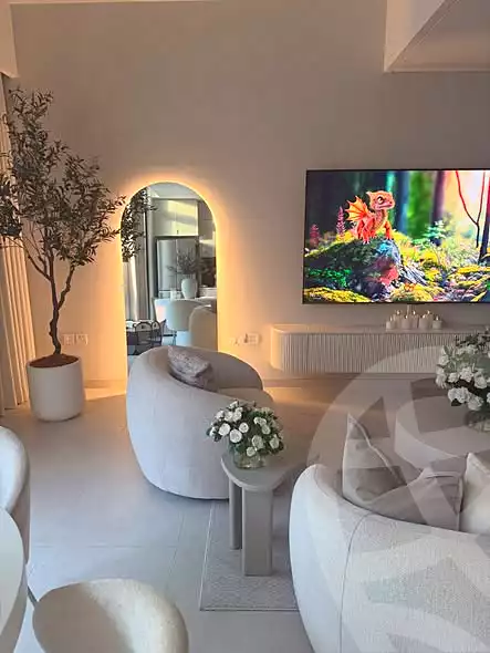 https://aqarmap.com.eg/ar/listing/7264099-for-sale-cairo-new-cairo-compounds-swan-lake-the-phoenix-hassan-allam