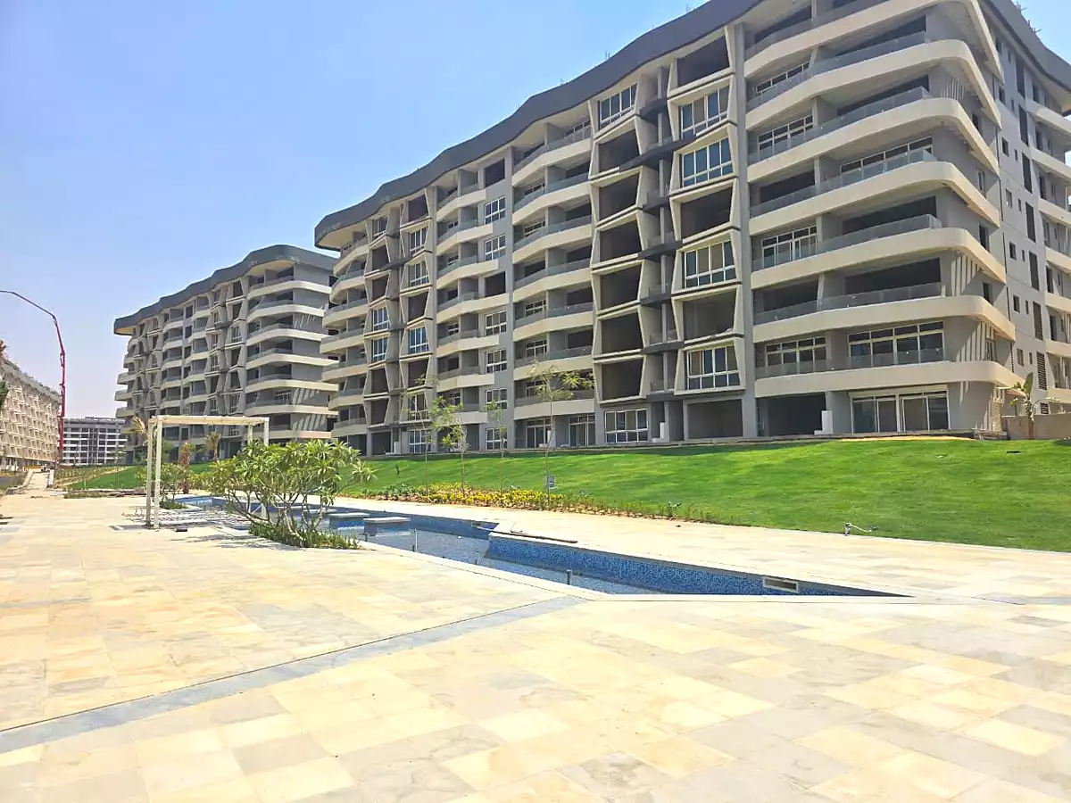 https://aqarmap.com.eg/en/listing/7264584-for-sale-cairo-new-administrative-capital-r7-midtown-condo