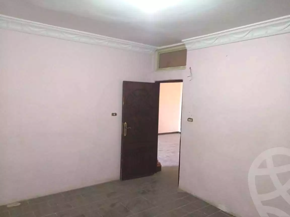 https://aqarmap.com.eg/ar/listing/7264624-for-sale-cairo-shoubra-el-sahel-emtedad-ahmed-helmy-st