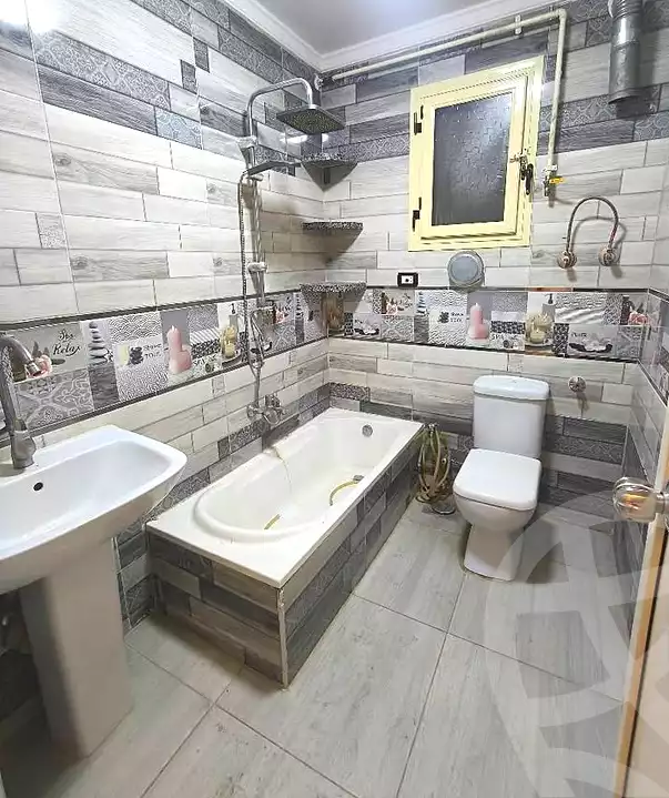 https://aqarmap.com.eg/en/listing/7264747-for-sale-alexandria-lsywf-el-falki