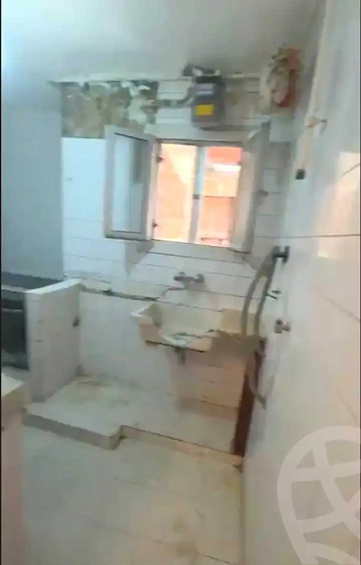 https://aqarmap.com.eg/en/listing/7264790-for-sale-alexandria-al-agamy-el-hanouvel-el-salam-st