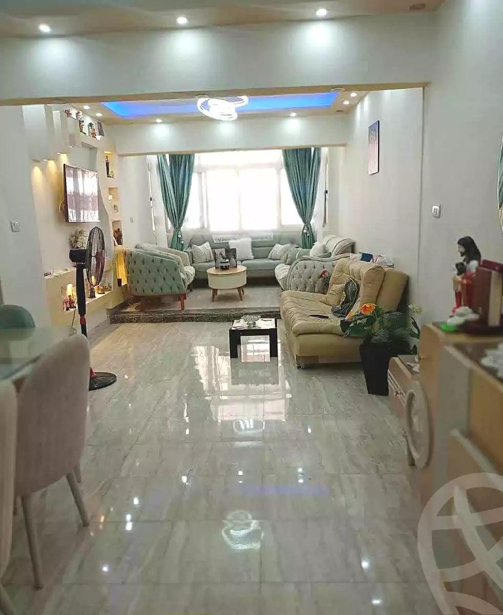 https://aqarmap.com.eg/ar/listing/7262867-for-sale-alexandria-lsywf-el-daraeb-st
