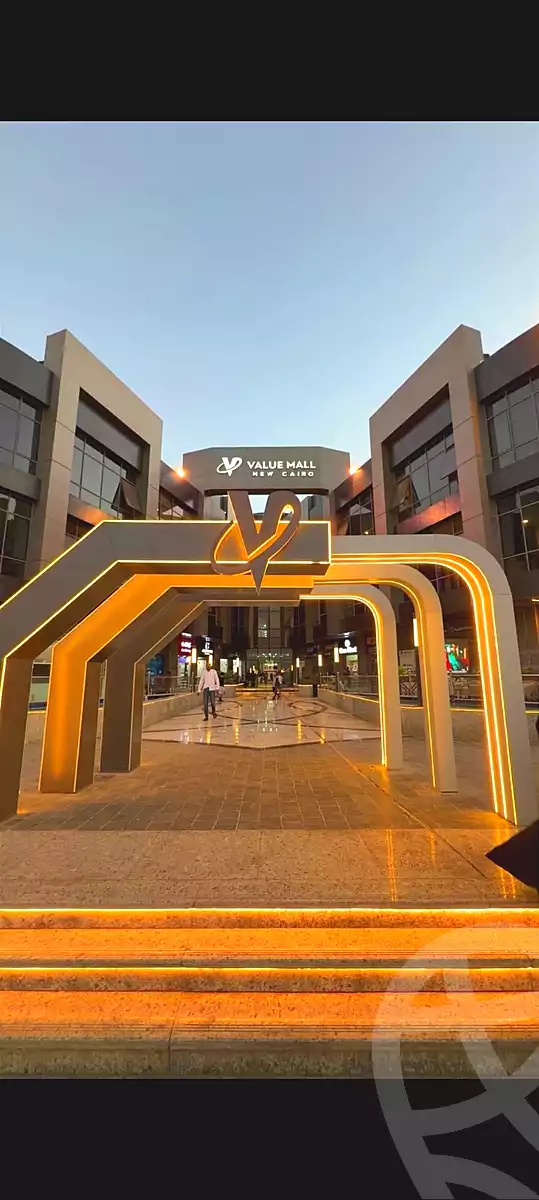 https://aqarmap.com.eg/en/listing/7265280-for-sale-cairo-new-cairo-compounds-flyw-mwl-2-lwtny-l-qry