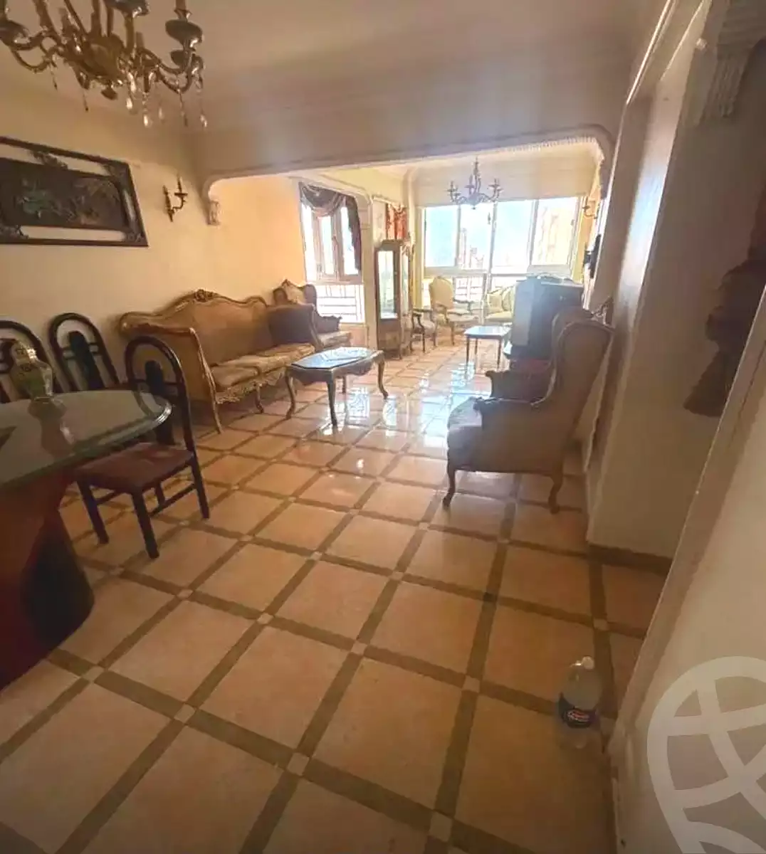 https://aqarmap.com.eg/ar/listing/7265370-for-sale-alexandria-moharram-bey-kanal-al-mahmoudeya-al-bahri-st