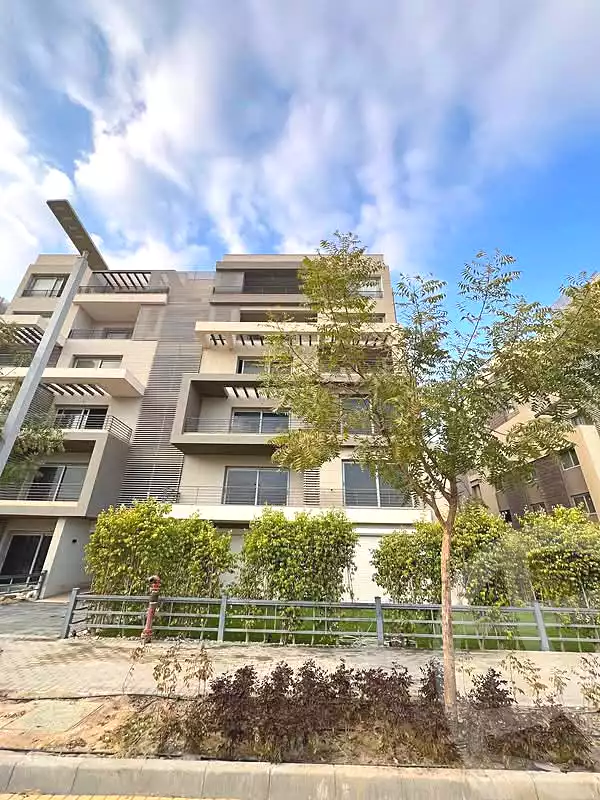https://aqarmap.com.eg/en/listing/7265473-for-sale-cairo-new-cairo-compounds-blm-hylz-nyw-kyrw
