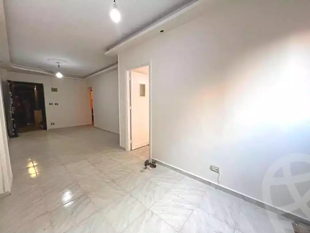 https://aqarmap.com.eg/en/listing/7265541-for-sale-alexandria-ganaklis