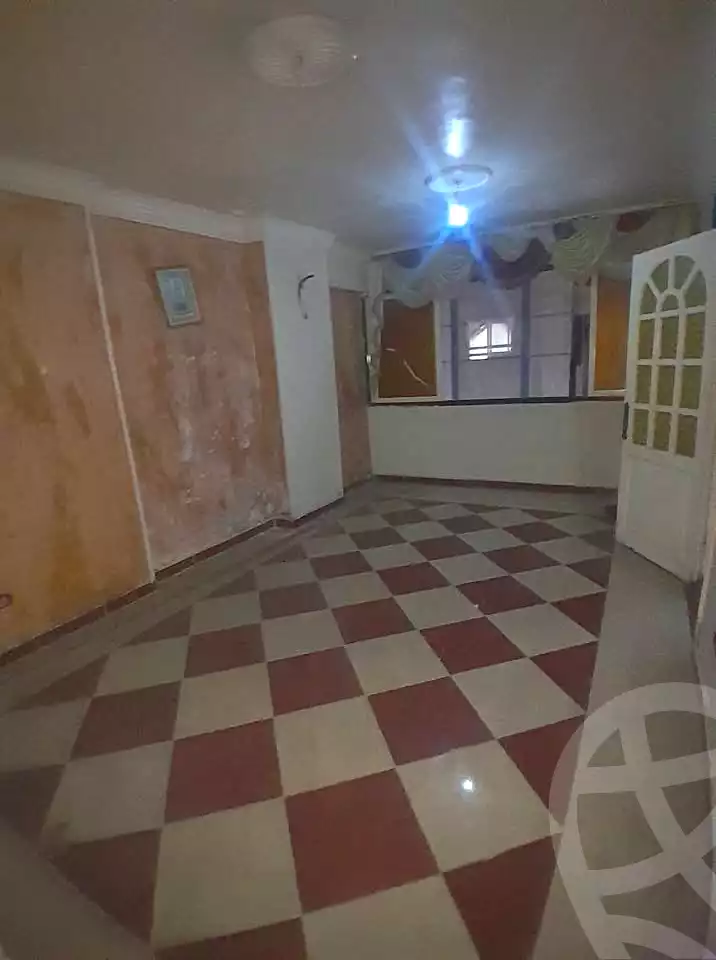 https://aqarmap.com.eg/ar/listing/7265579-for-sale-alexandria-el-asafra-shr-45