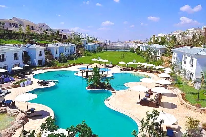 https://aqarmap.com.eg/en/listing/7265723-for-sale-cairo-new-cairo-compounds-mountain-view1-1-compound
