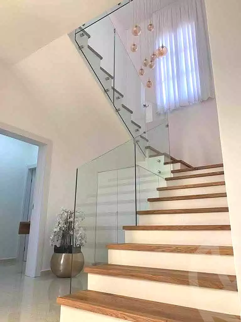 https://aqarmap.com.eg/ar/listing/7265728-for-sale-cairo-new-cairo-compounds-mountain-view1-1-compound