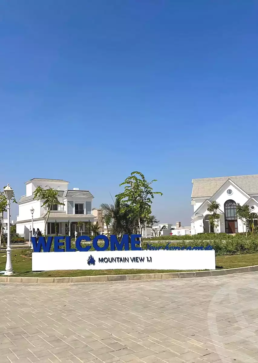 https://aqarmap.com.eg/en/listing/7265733-for-sale-cairo-new-cairo-compounds-mountain-view1-1-compound