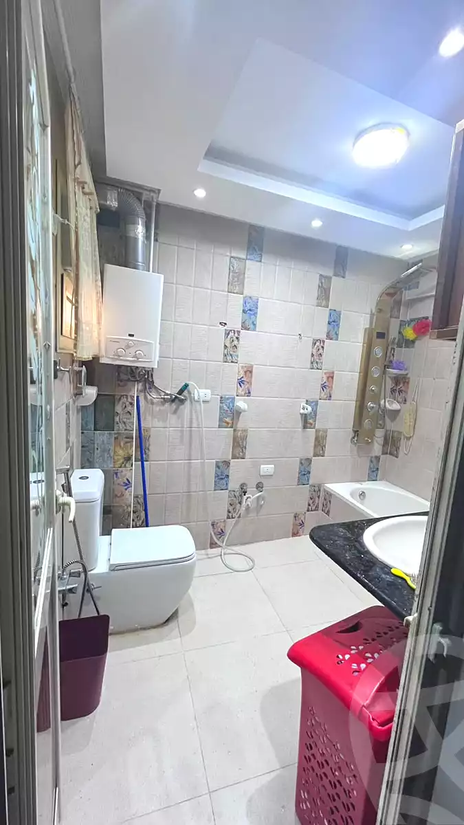https://aqarmap.com.eg/en/listing/7265744-for-sale-cairo-el-sheikh-zayed-city-el-hay-el-khames-lhy-lkhms