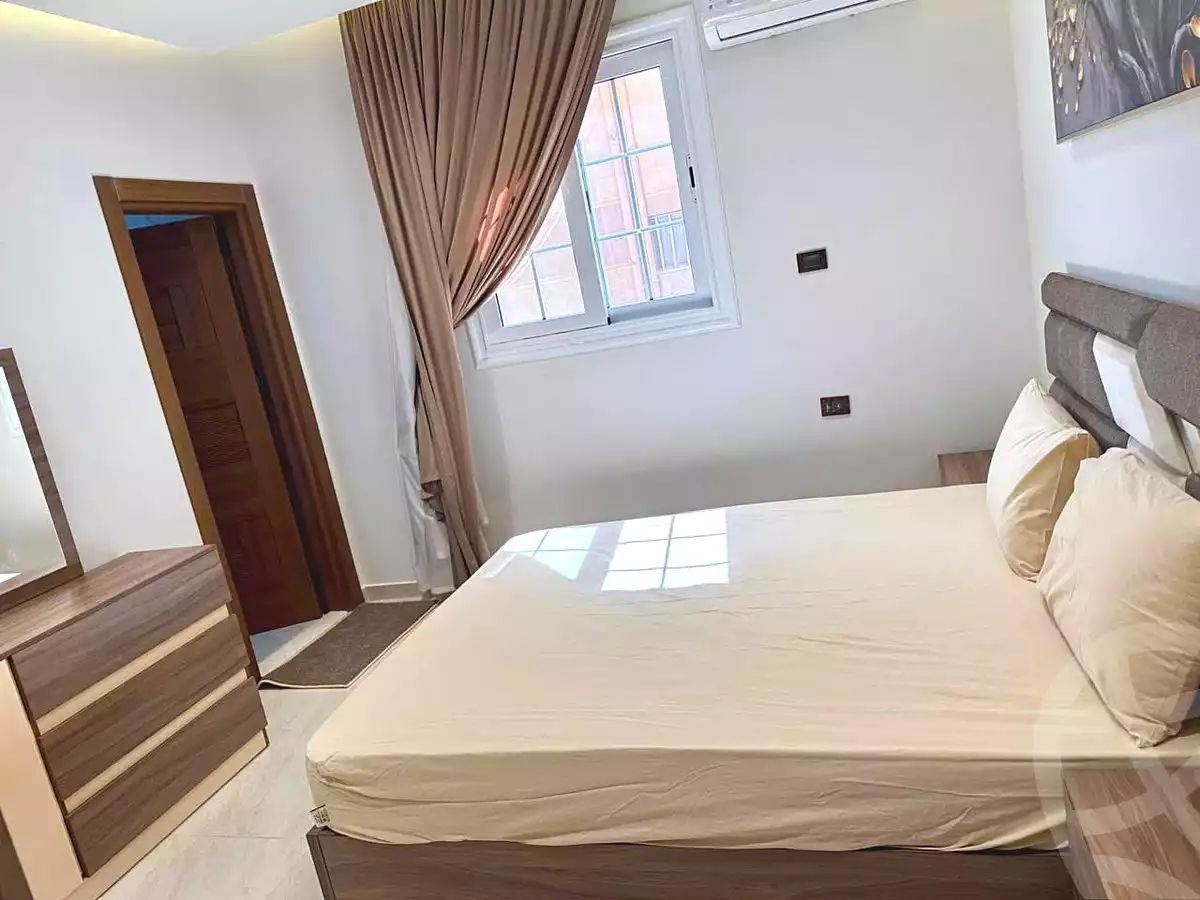 https://aqarmap.com.eg/en/listing/7265775-for-rent-cairo-el-sheikh-zayed-city-el-hay-eltaseaa-area-1-el-bostan-st