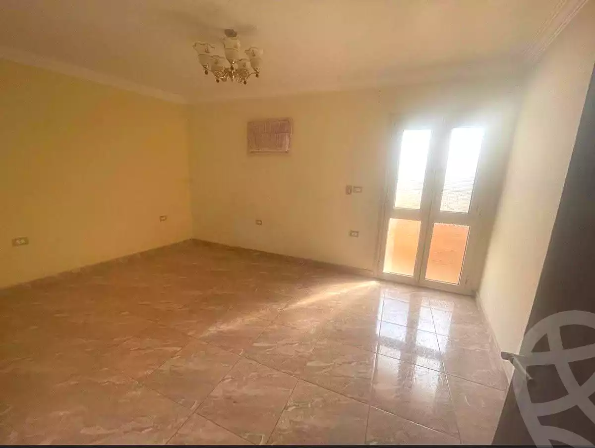 https://aqarmap.com.eg/ar/listing/7265844-for-sale-cairo-el-zaytun-hlmy-lzytwn-ibn-el-hakam-sq