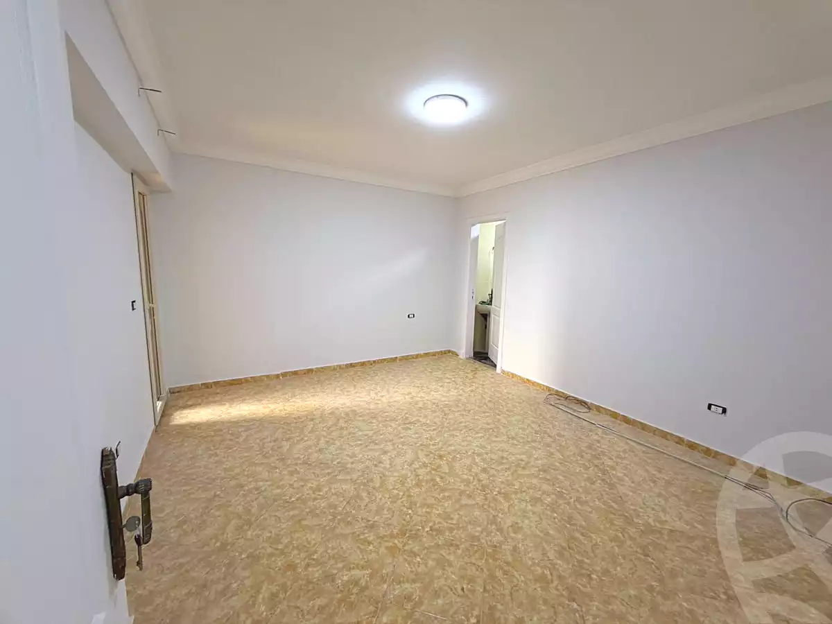 https://aqarmap.com.eg/en/listing/7266449-for-sale-alexandria-el-montazah