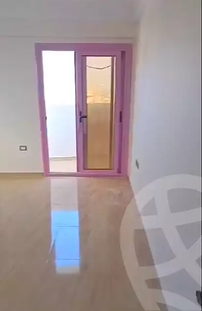 https://aqarmap.com.eg/en/listing/7266558-for-sale-alexandria-bw-qyr-street-25