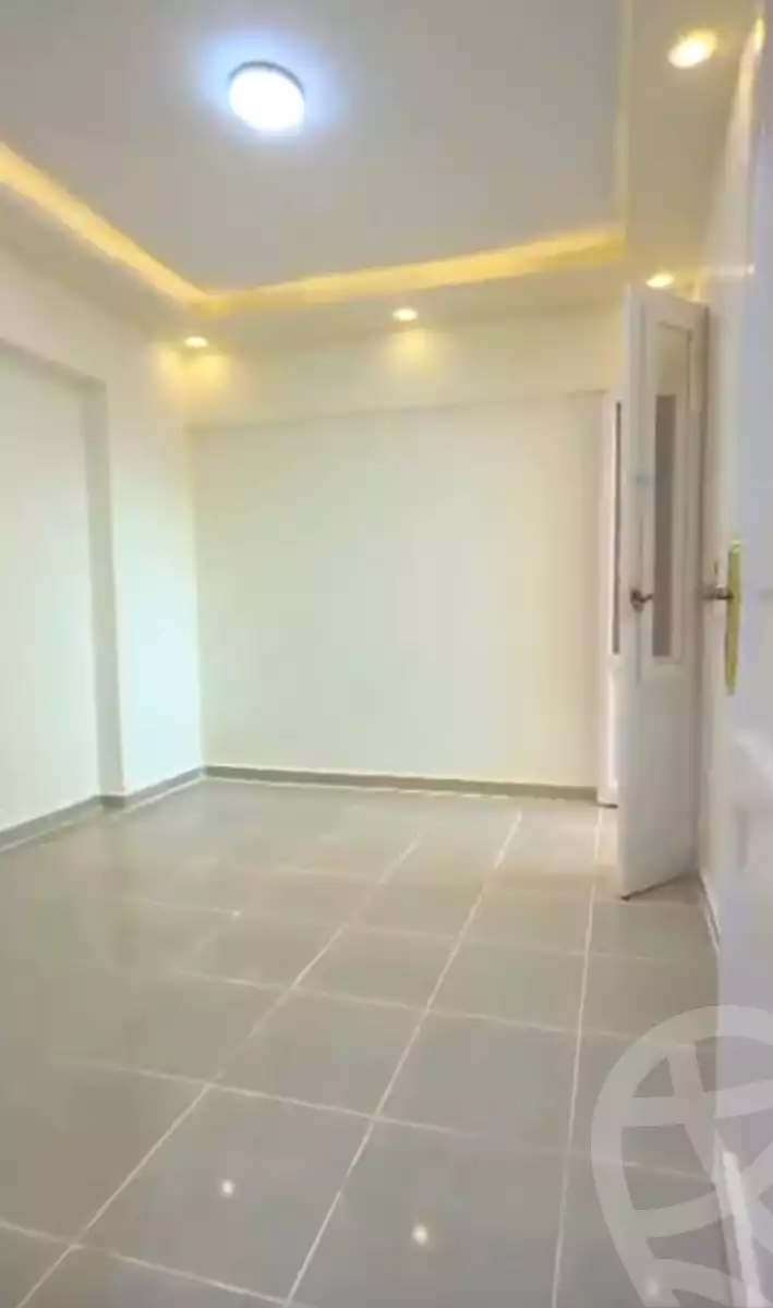 https://aqarmap.com.eg/en/listing/7266956-for-sale-alexandria-al-agamy-shataa-el-nakheel