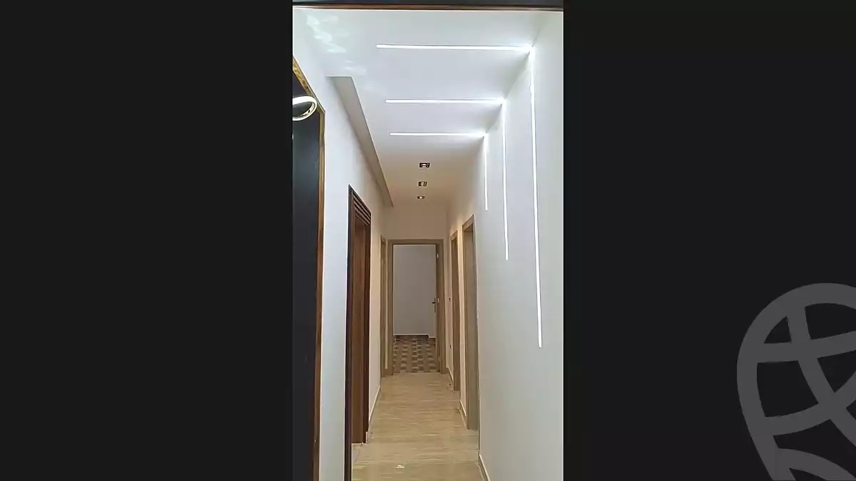 3 BR Apartment in Town Gate, photo 9 of 22