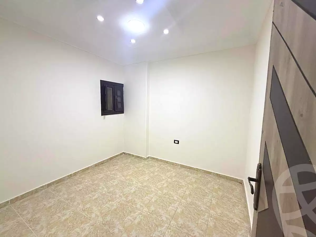 https://aqarmap.com.eg/ar/listing/7268012-for-sale-alexandria-el-asafra-shr-45